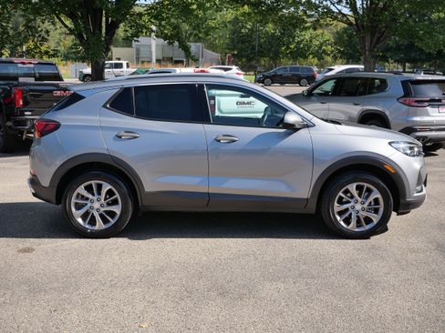 Used 2023 Buick Encore GX Essence w/ Experience Buick Package image 10