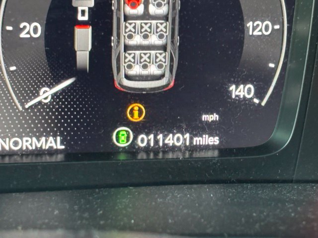 Used 2025 Honda Pilot Elite image 15