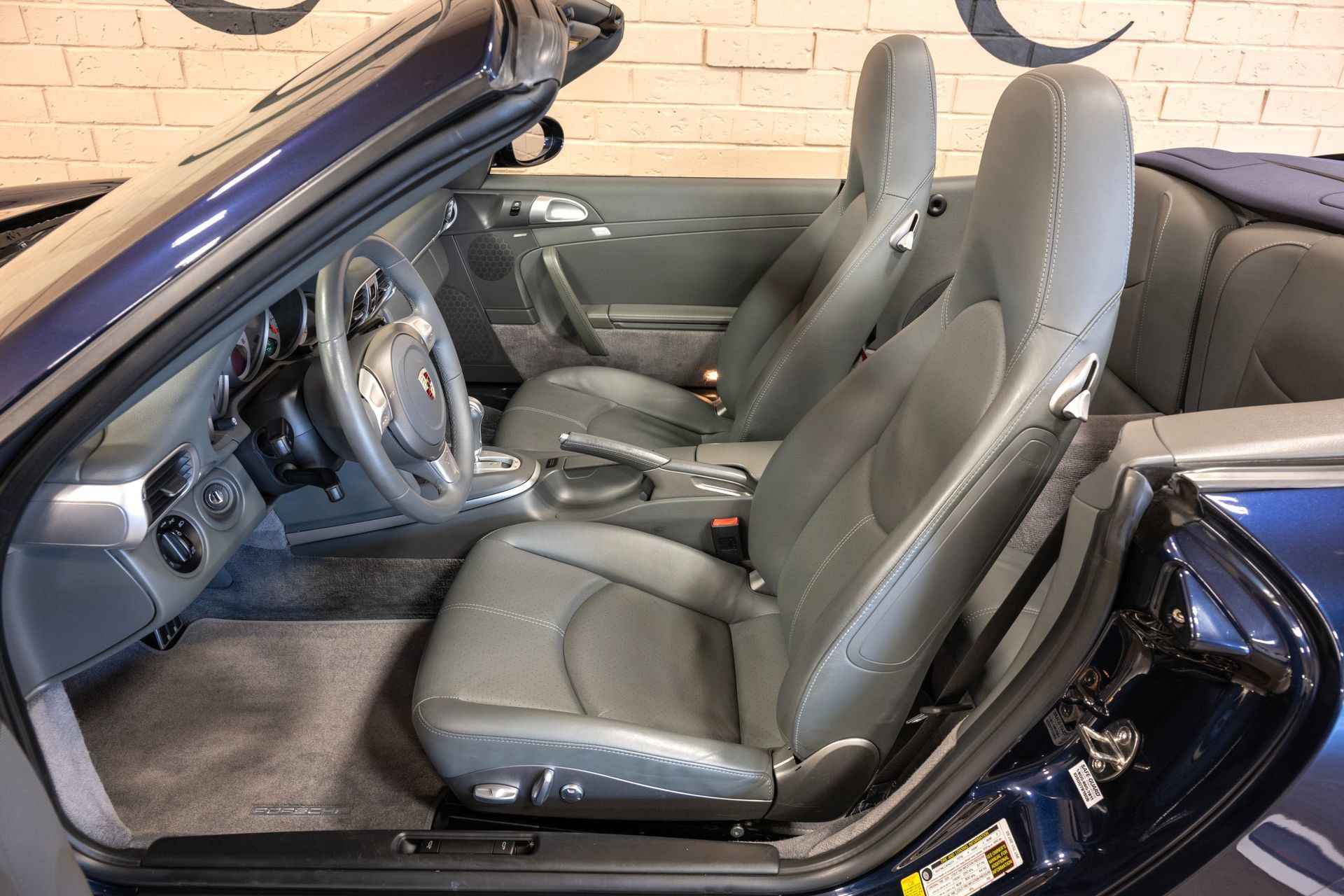 Used 2006 Porsche 911 Carrera S RWD image 27