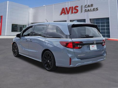 Used 2025 Honda Odyssey Sport-L image 3