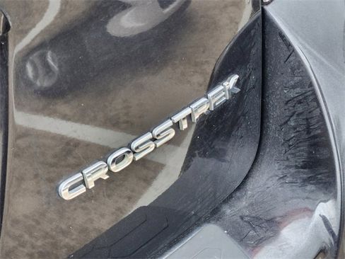 Used 2019 Subaru Crosstrek 2.0i Limited w/ Moonroof Package w/Navigation AWD/4WD image 10