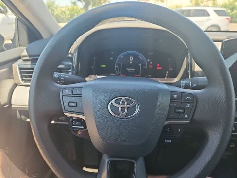 Used 2026 Toyota Camry LE w/ Convenience Package FWD image 15