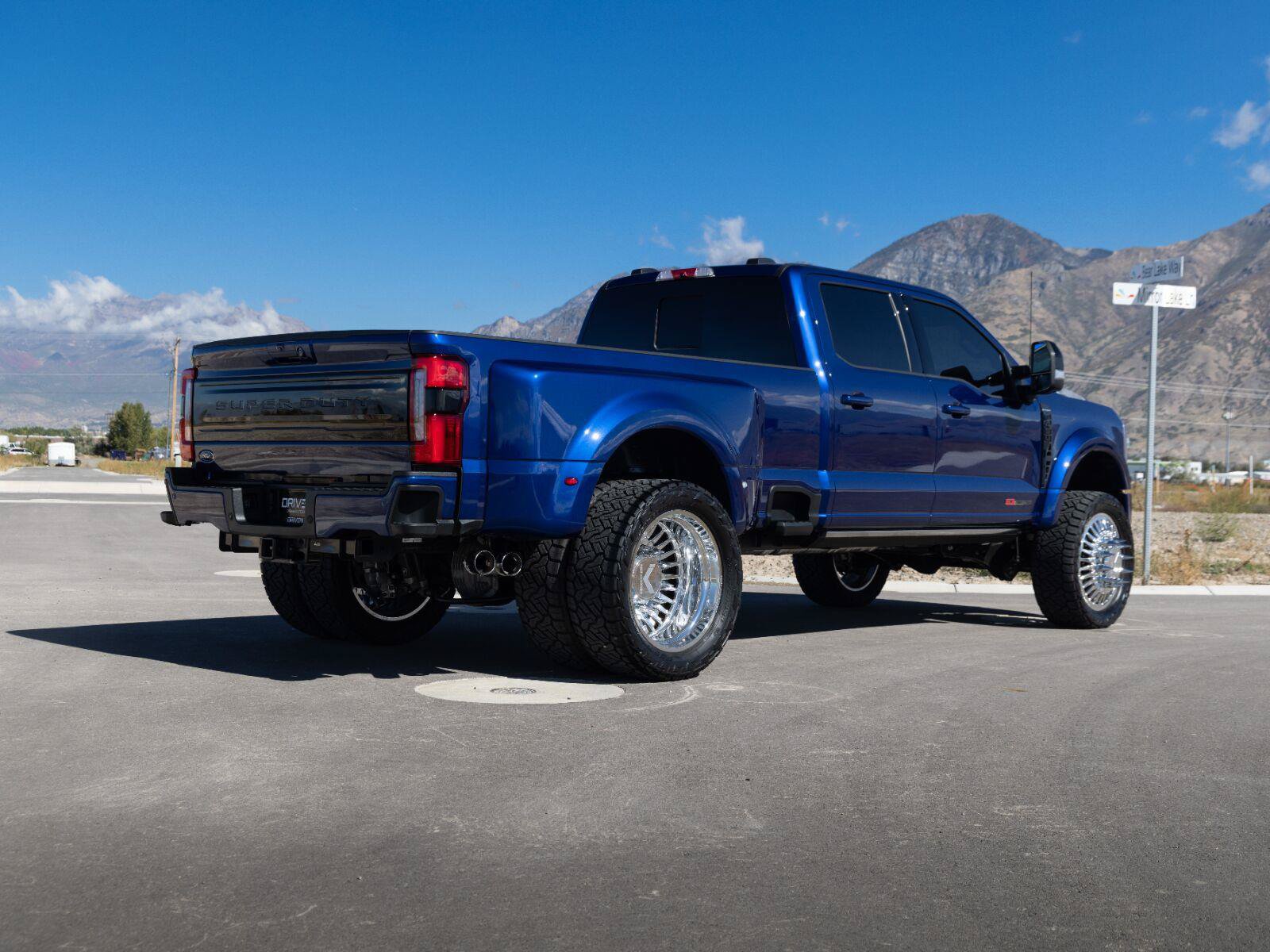 Used 2026 Ford F450 Platinum AWD/4WD image 16