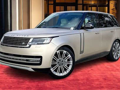 New 2025 Land Rover Range Rover SE