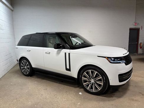 Used 2023 Land Rover Range Rover SE image 5