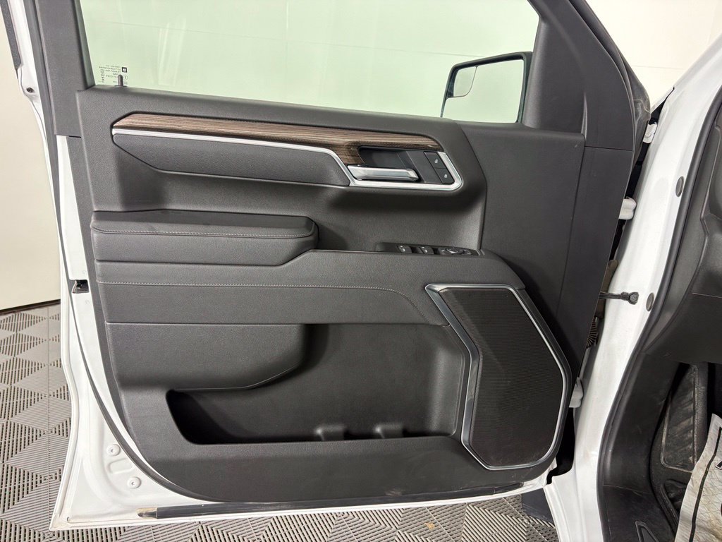 Used 2026 Chevrolet Silverado 1500 RST AWD/4WD image 15