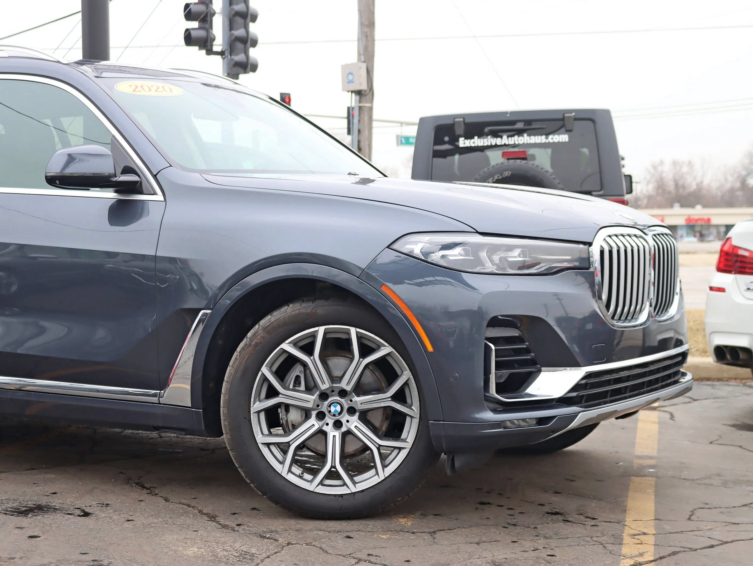 Used 2020 BMW X7 xDrive40i w/ Premium Package AWD/4WD image 4