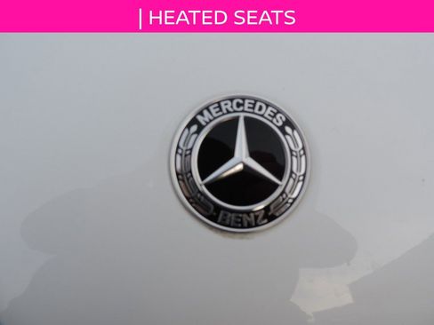 Used 2021 Mercedes-Benz GLC 300 image 11
