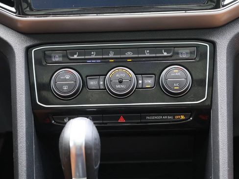 Used 2019 Volkswagen Atlas SEL Premium AWD/4WD image 22