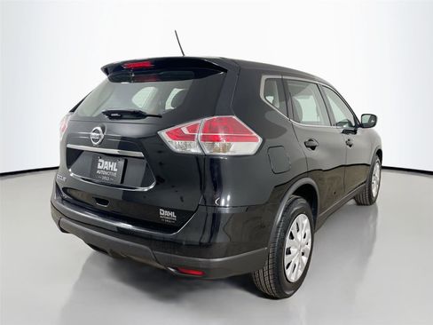 Used 2016 Nissan Rogue S image 13