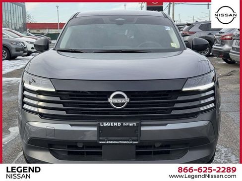 Used 2025 Nissan Kicks S image 2