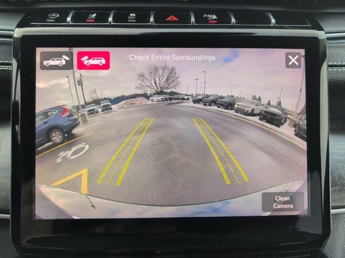 Used 2023 Jeep Grand Cherokee Limited w/ Luxury Tech Group II image 44