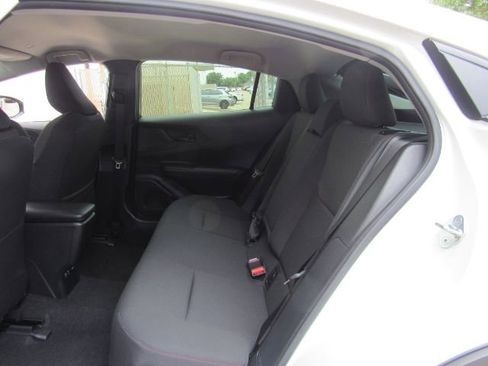 Used 2023 Toyota Prius Prime SE image 17