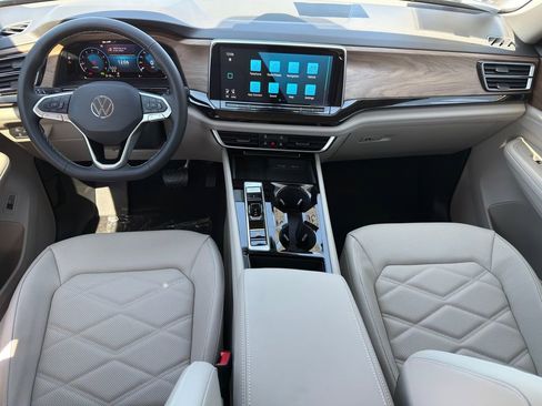 New 2026 Volkswagen Atlas SE FWD image 23