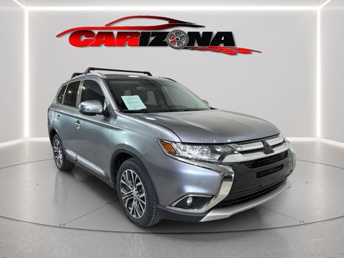 Used 2017 Mitsubishi Outlander SE FWD image 1