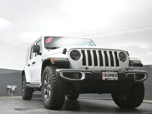 Used 2018 Jeep Wrangler Unlimited Sahara AWD/4WD image 48