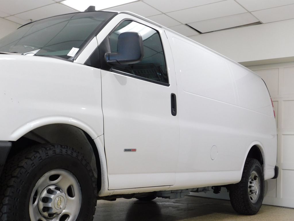 Used 2021 Chevrolet Express 2500 w/ Driver Convenience Package RWD image 12