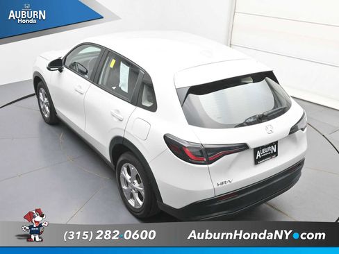 Used 2024 Honda HR-V LX image 32