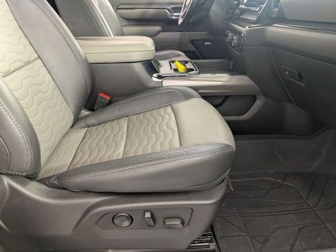 Certified 2024 Chevrolet Silverado 2500 ZR2 image 32