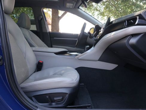 Used 2024 Toyota Camry XLE FWD image 20