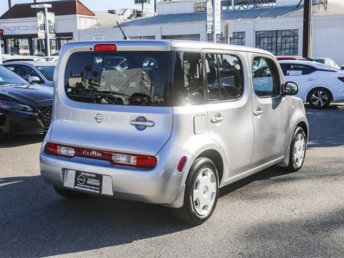 Used 2011 Nissan Cube 1.8 S w/ Interior Designer Pkg image 8