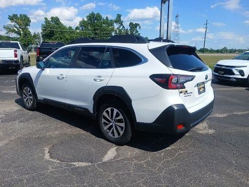 Used 2025 Subaru Outback Premium AWD/4WD image 4