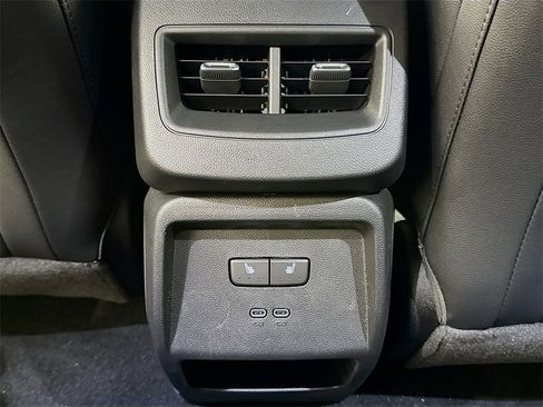 New 2025 Chevrolet Equinox EV LT w/ Convenience Package II image 14