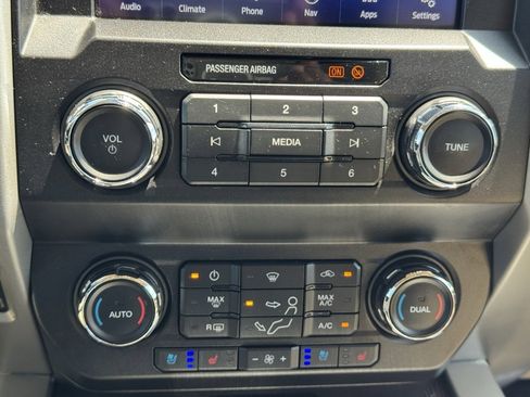 Used 2021 Ford F250 Lariat w/ Lariat Value Package image 11