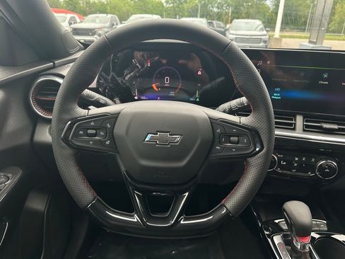 New 2026 Chevrolet Trax RS w/ Sunroof Package image 19