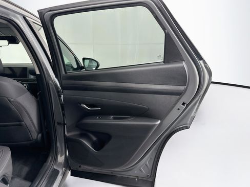 Used 2025 Hyundai Tucson SEL FWD image 30