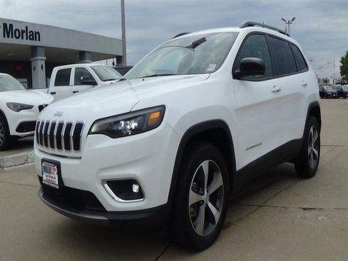 Certified 2022 Jeep Cherokee Limited AWD/4WD image 2