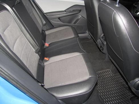 Used 2022 Volkswagen Taos SE FWD image 16