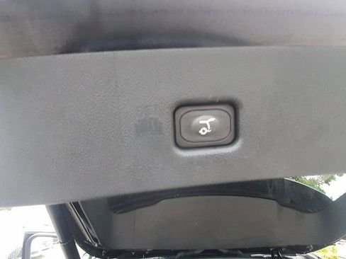 Used 2020 Lincoln Nautilus FWD image 12