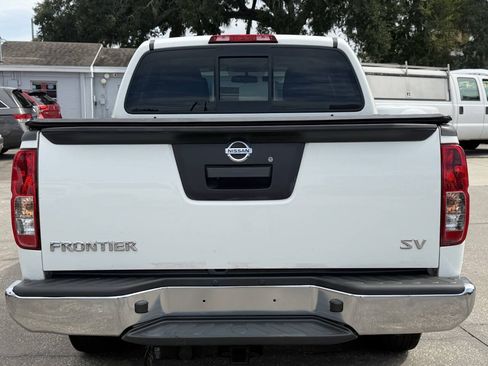 Used 2019 Nissan Frontier SV RWD image 7