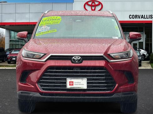 Certified 2025 Toyota Grand Highlander AWD image 9