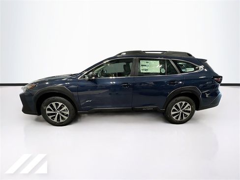 Certified 2025 Subaru Outback image 8