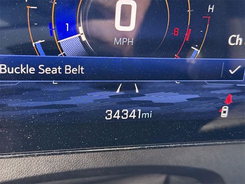 Used 2024 Chevrolet Traverse LT image 11