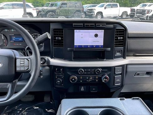 Used 2024 Ford F250 XLT AWD/4WD image 13