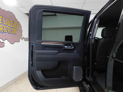 Used 2025 GMC Sierra 3500 Denali w/ Denali Reserve Package AWD/4WD image 73