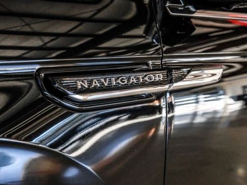 Used 2022 Lincoln Navigator L Reserve image 55