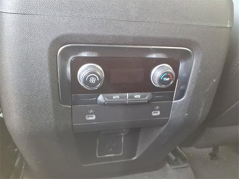 Used 2024 Chevrolet Tahoe LT image 10