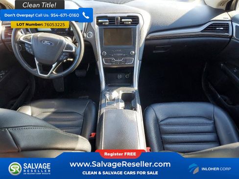 Used 2019 Ford Fusion SEL image 11