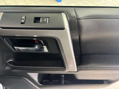 Used 2023 Toyota 4Runner SR5 Premium w/ Moonroof Package AWD/4WD image 15