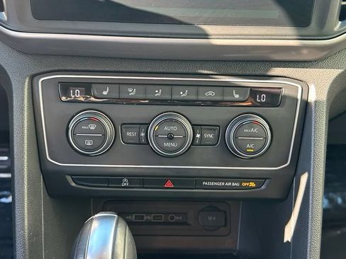 Used 2021 Volkswagen Atlas SE w/ Towing Package AWD/4WD image 35