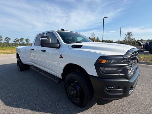 New 2027 RAM 3500 Tradesman AWD/4WD image 19