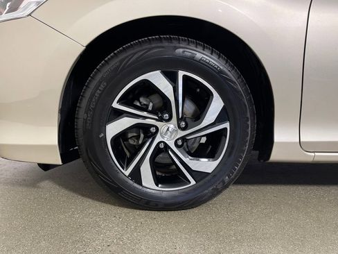 Used 2016 Honda Accord LX image 11