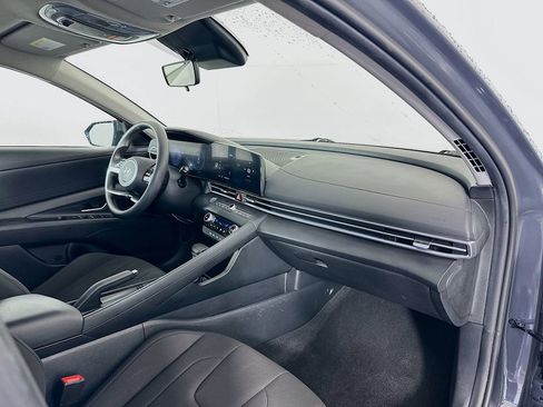 Certified 2024 Hyundai Elantra SEL image 28