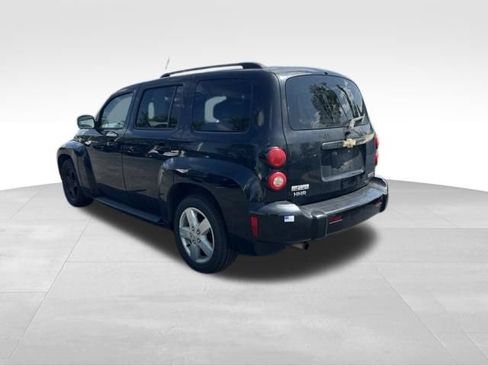 Used 2010 Chevrolet HHR LT FWD image 5