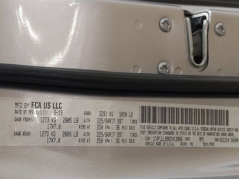 Used 2019 Jeep Cherokee Latitude Plus FWD image 33