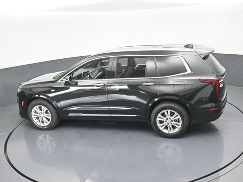 Used 2023 Cadillac XT6 Luxury image 53